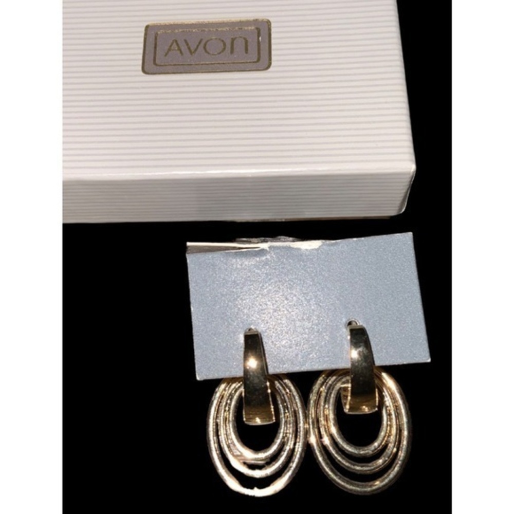 Avon Vintage Gold Dangle Earrings 1.25” In Box